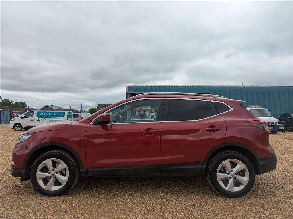 <p>2017 NISSAN QASHQAI ACENTA DCI</p>