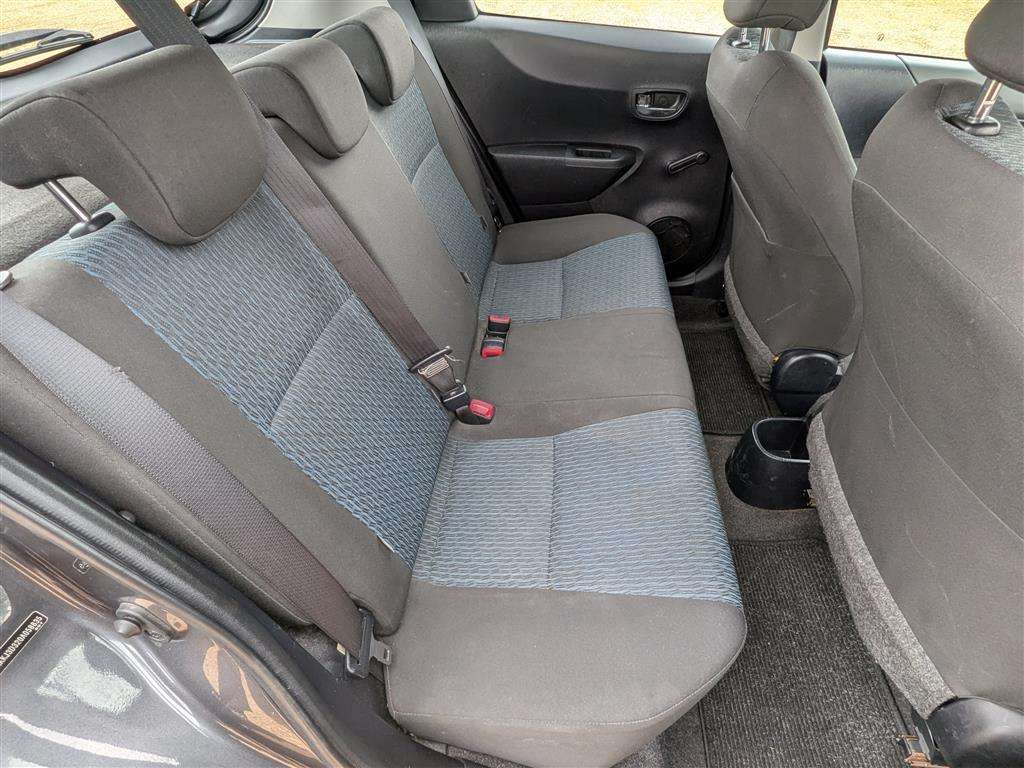 <p>2012 TOYOTA YARIS TR VVT-I CVT</p>