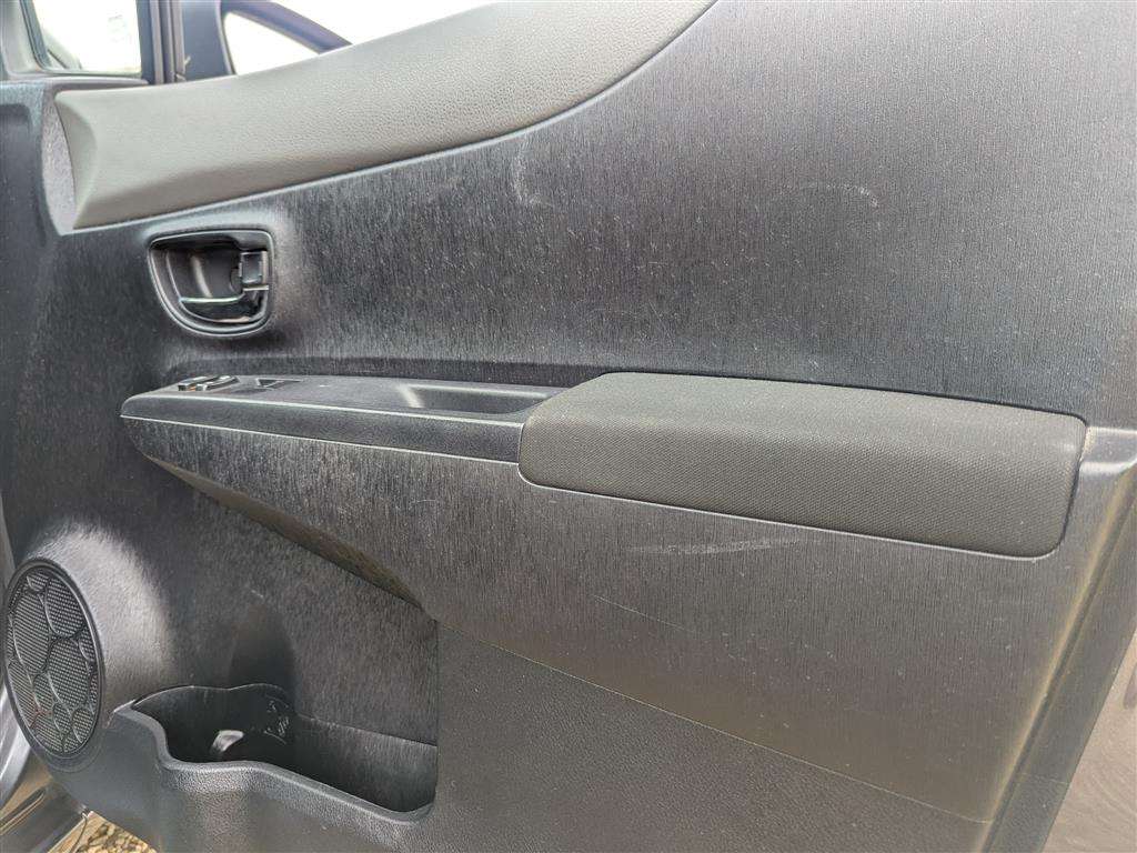 <p>2012 TOYOTA YARIS TR VVT-I CVT</p>