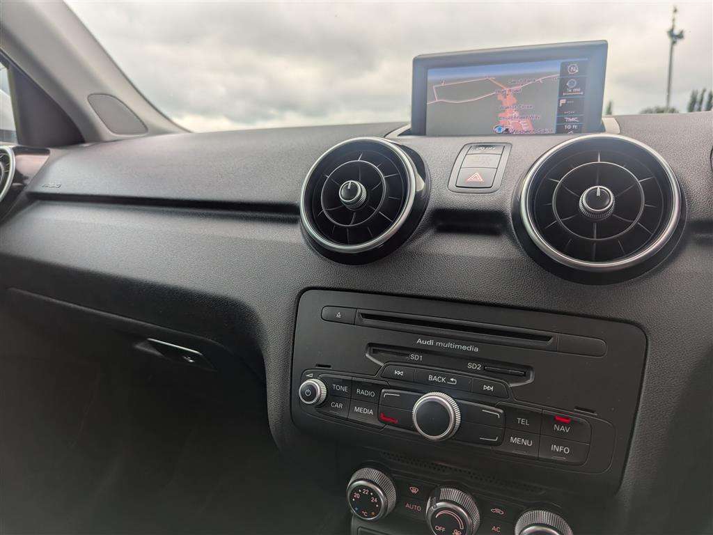 <p>2012 AUDI A1 SPORT TFSI S-A</p>