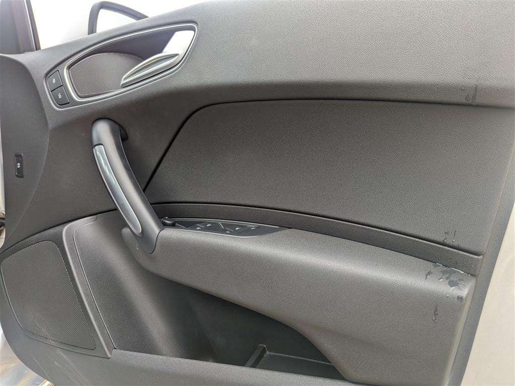 <p>2012 AUDI A1 SPORT TFSI S-A</p>