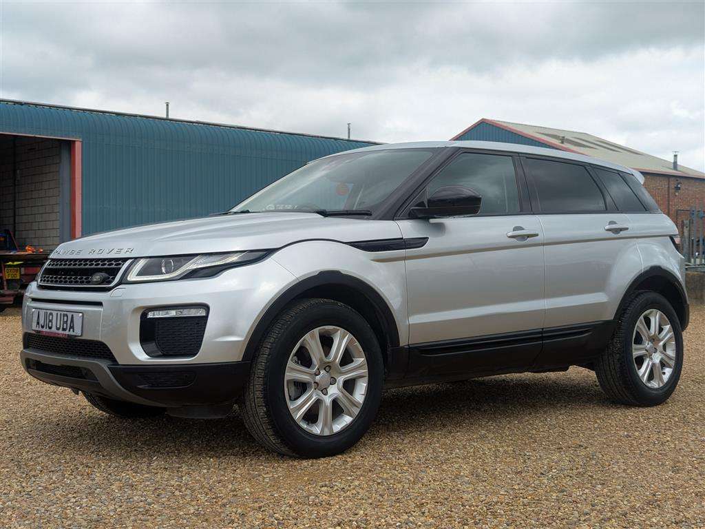 <p>2018 LAND ROVER R ROVER EVOQUE SE TECH TD</p>