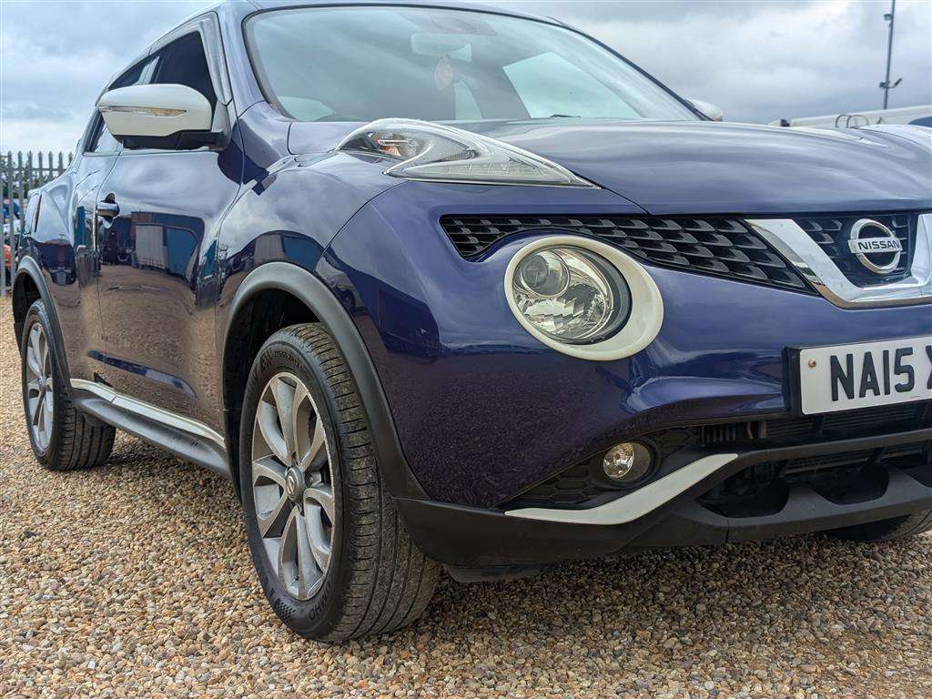 <p>2015 NISSAN JUKE TEKNA DCI</p>