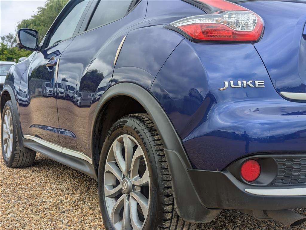 <p>2015 NISSAN JUKE TEKNA DCI</p>