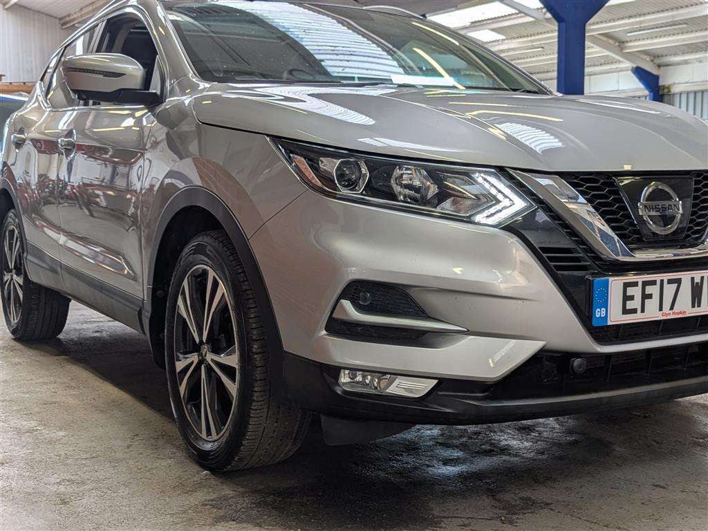 <p>2017 NISSAN QASHQAI N-CONNECTA DIG-T</p>