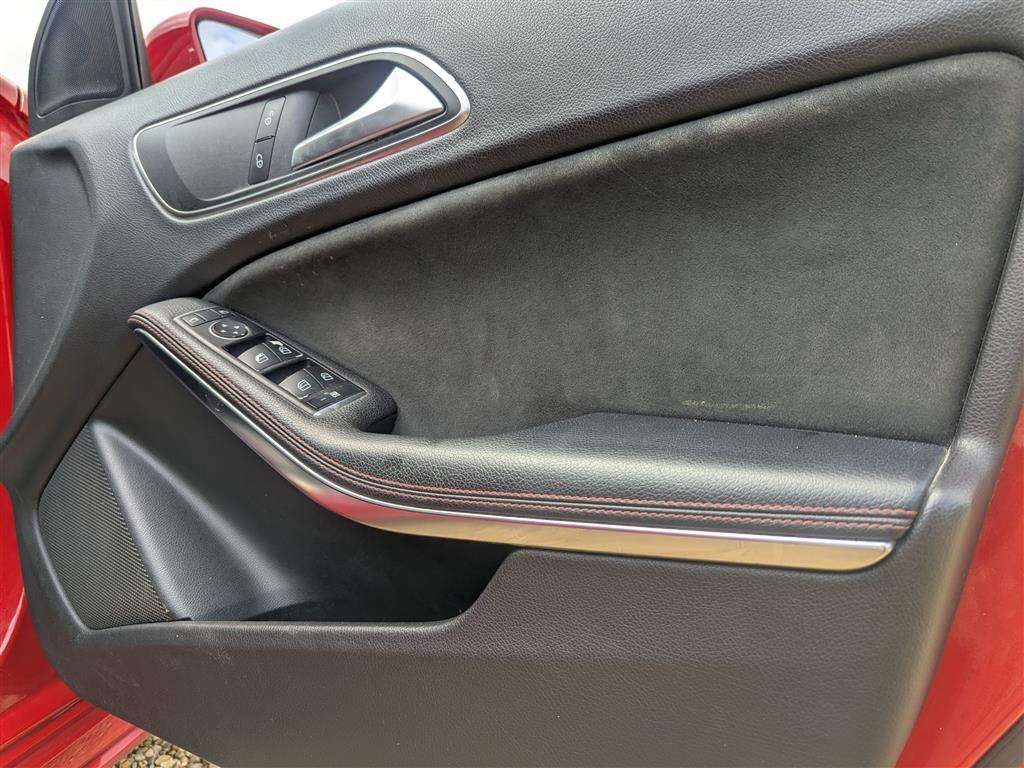 <p>2015 MERCEDES-BENZ A220 BLUE-CY AMG SPORT CD</p>
