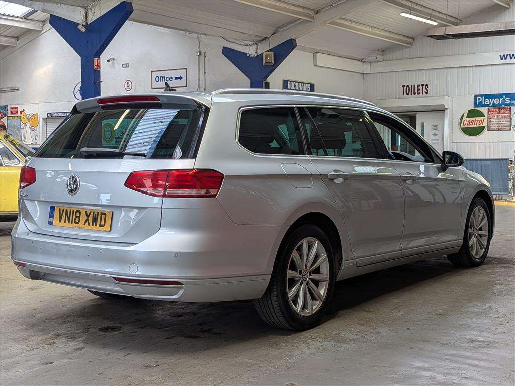 <p>2018 VOLKSWAGEN PASSAT SE BUSINESS TDI BM</p>