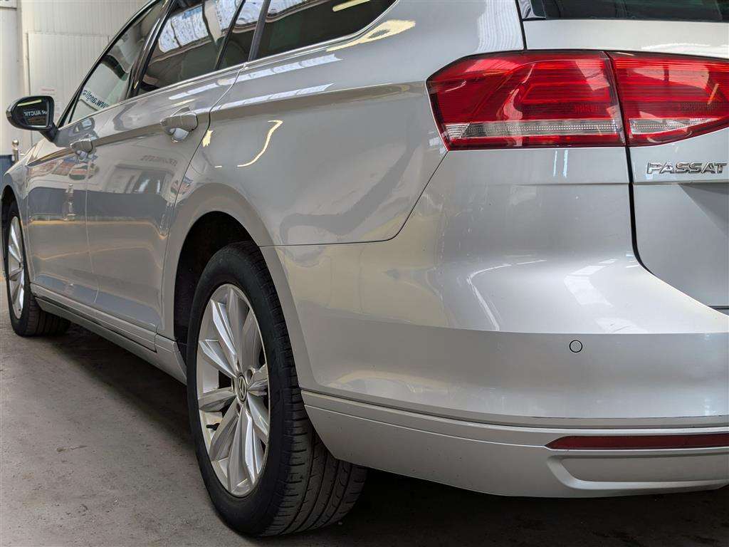 <p>2018 VOLKSWAGEN PASSAT SE BUSINESS TDI BM</p>