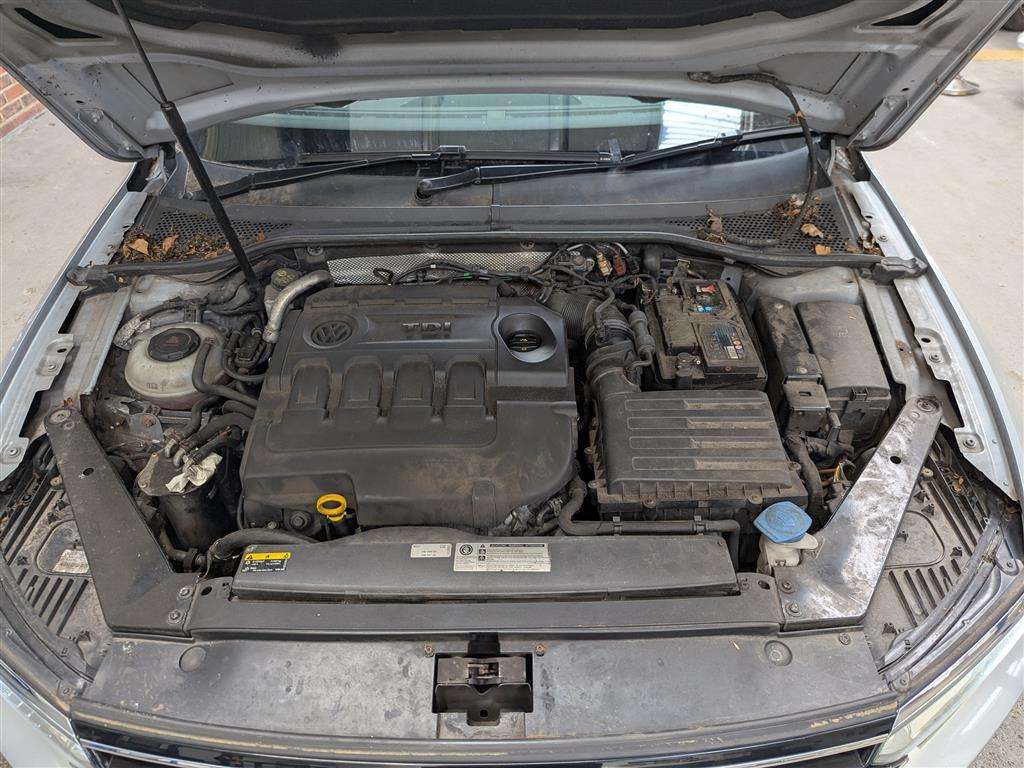 <p>2018 VOLKSWAGEN PASSAT SE BUSINESS TDI BM</p>