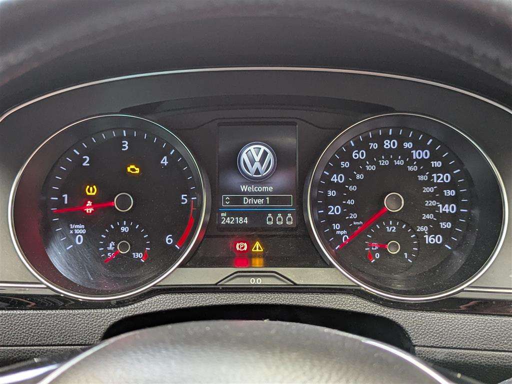 <p>2018 VOLKSWAGEN PASSAT SE BUSINESS TDI BM</p>