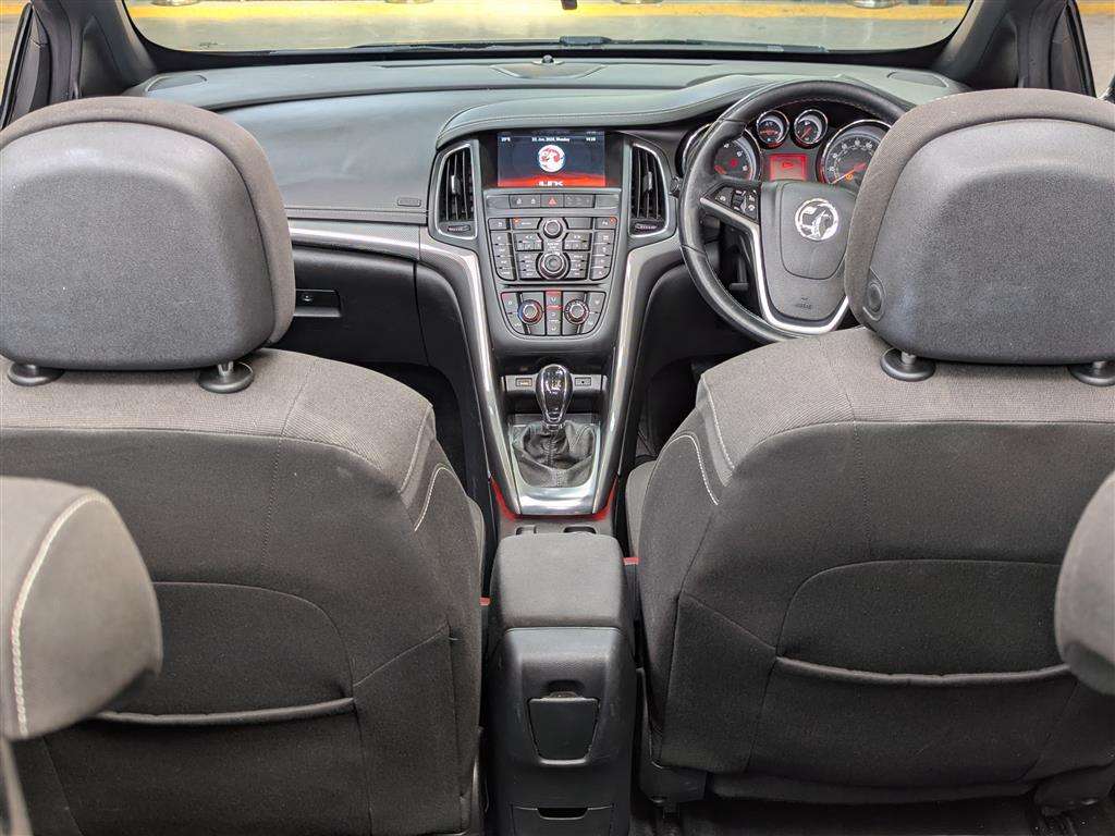<p>2015 VAUXHALL CASCADA SE CDTI S/S</p>