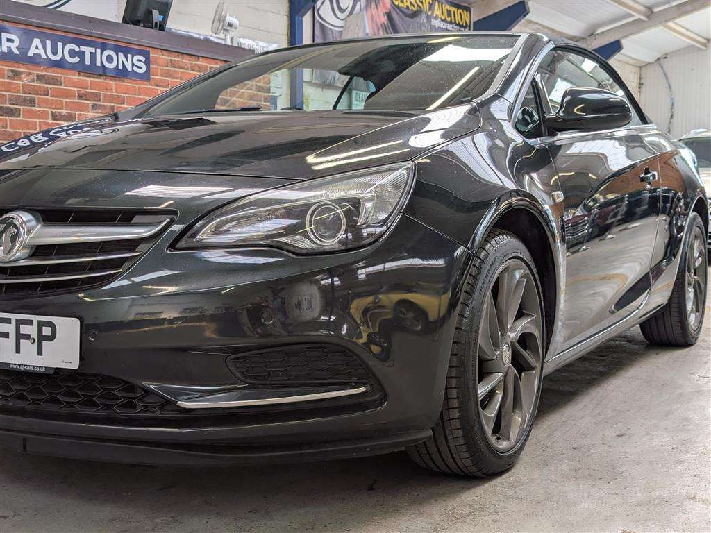 <p>2015 VAUXHALL CASCADA SE CDTI S/S</p>