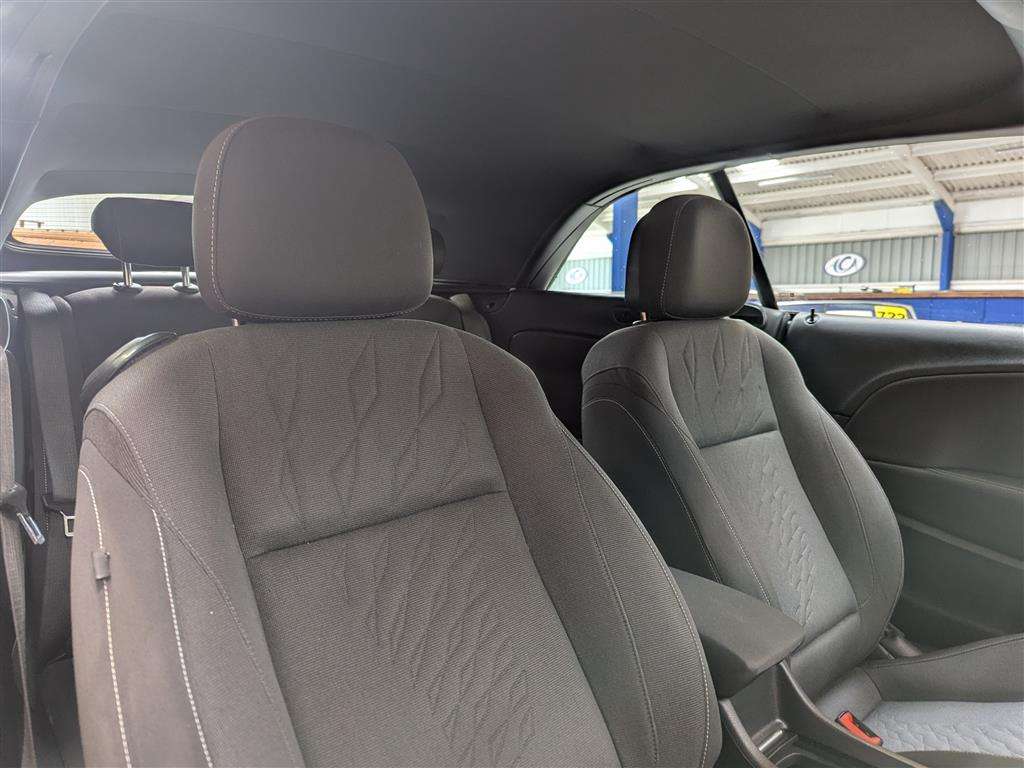 <p>2015 VAUXHALL CASCADA SE CDTI S/S</p>