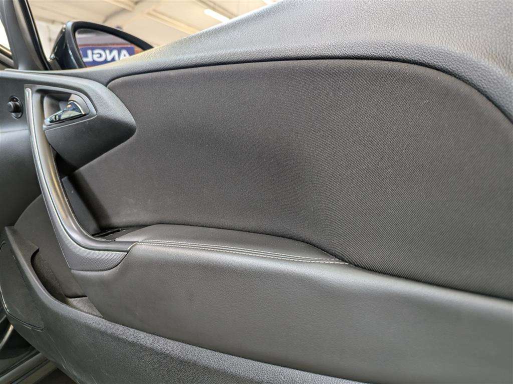 <p>2015 VAUXHALL CASCADA SE CDTI S/S</p>