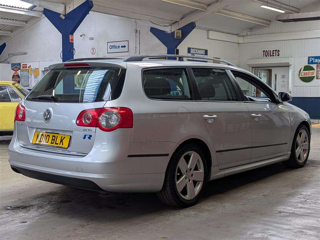 <p>2010 VOLKSWAGEN PASSAT R LINE TDI 140</p>