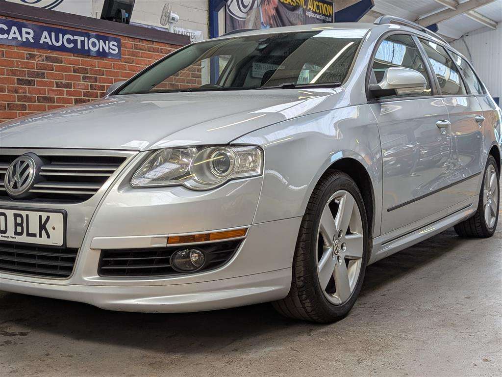 <p>2010 VOLKSWAGEN PASSAT R LINE TDI 140</p>