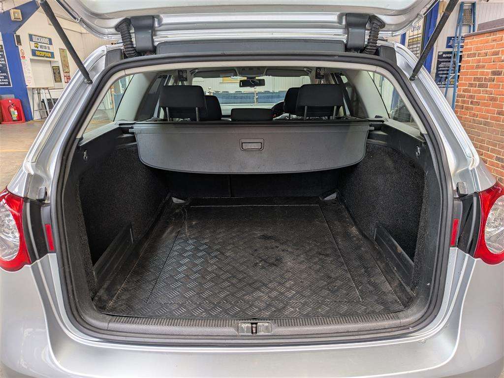 <p>2010 VOLKSWAGEN PASSAT R LINE TDI 140</p>