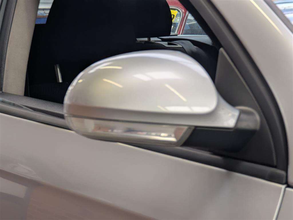 <p>2010 VOLKSWAGEN PASSAT R LINE TDI 140</p>