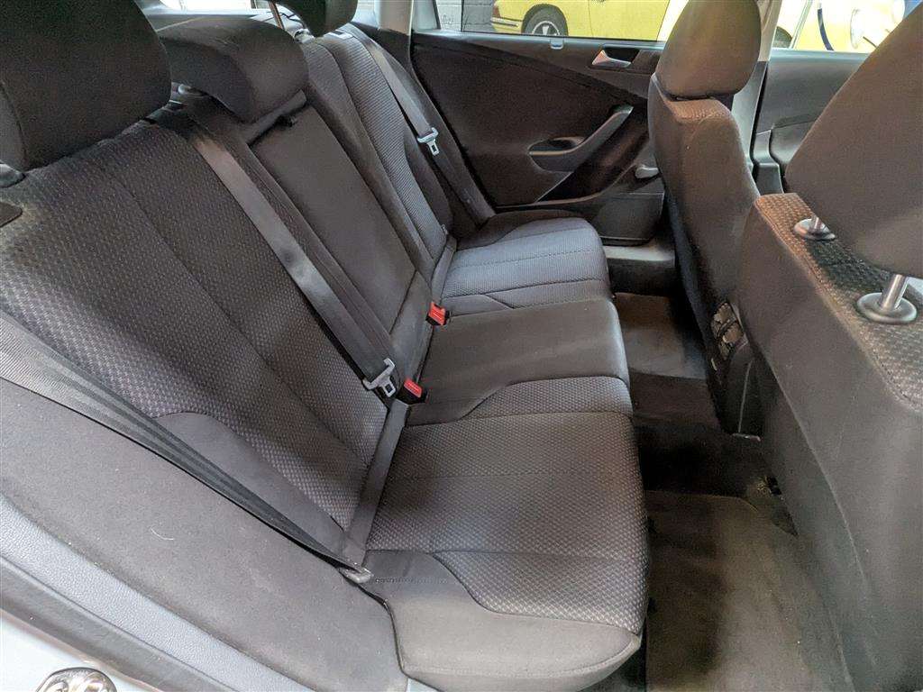 <p>2010 VOLKSWAGEN PASSAT R LINE TDI 140</p>