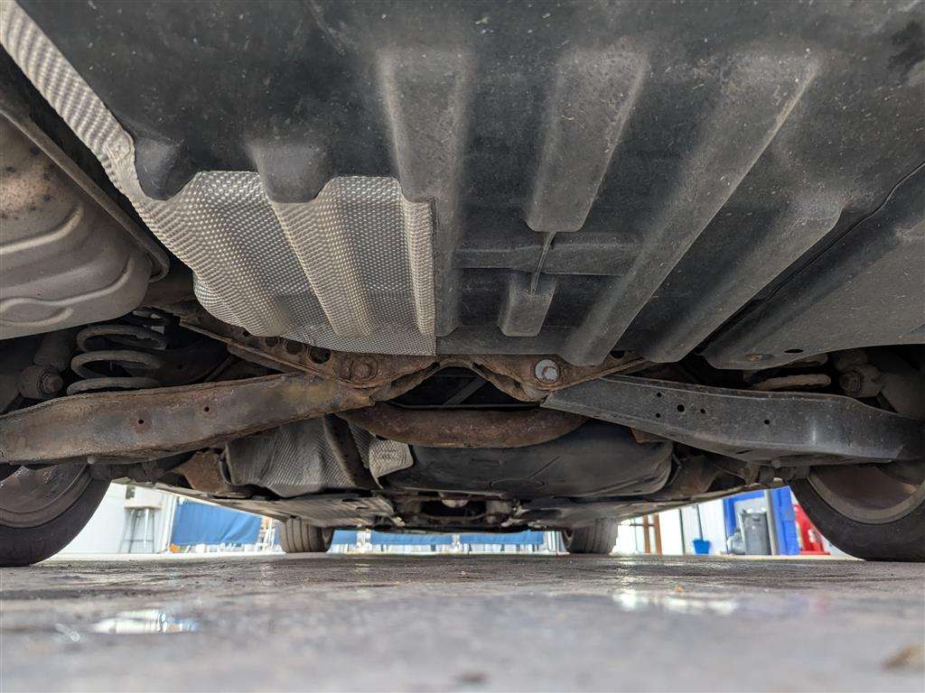 <p>2010 VOLKSWAGEN PASSAT R LINE TDI 140</p>