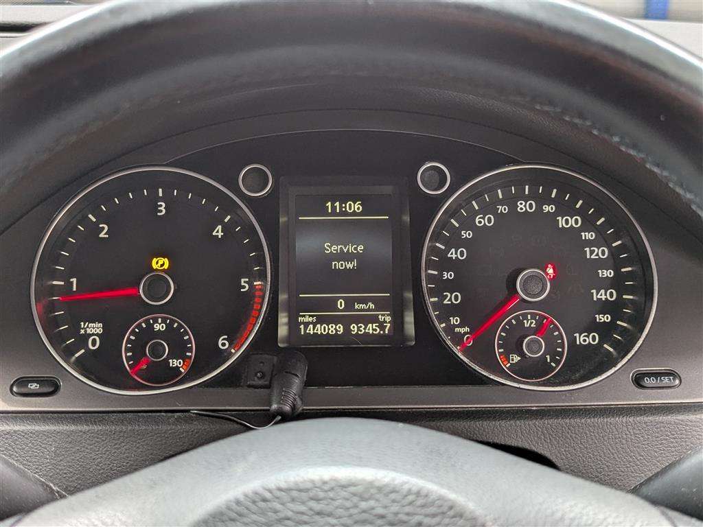 <p>2010 VOLKSWAGEN PASSAT R LINE TDI 140</p>