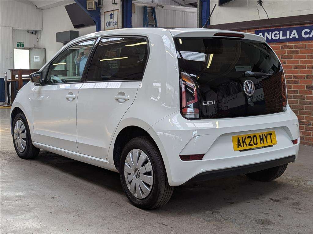 <p>2020 VOLKSWAGEN MOVE UP</p>