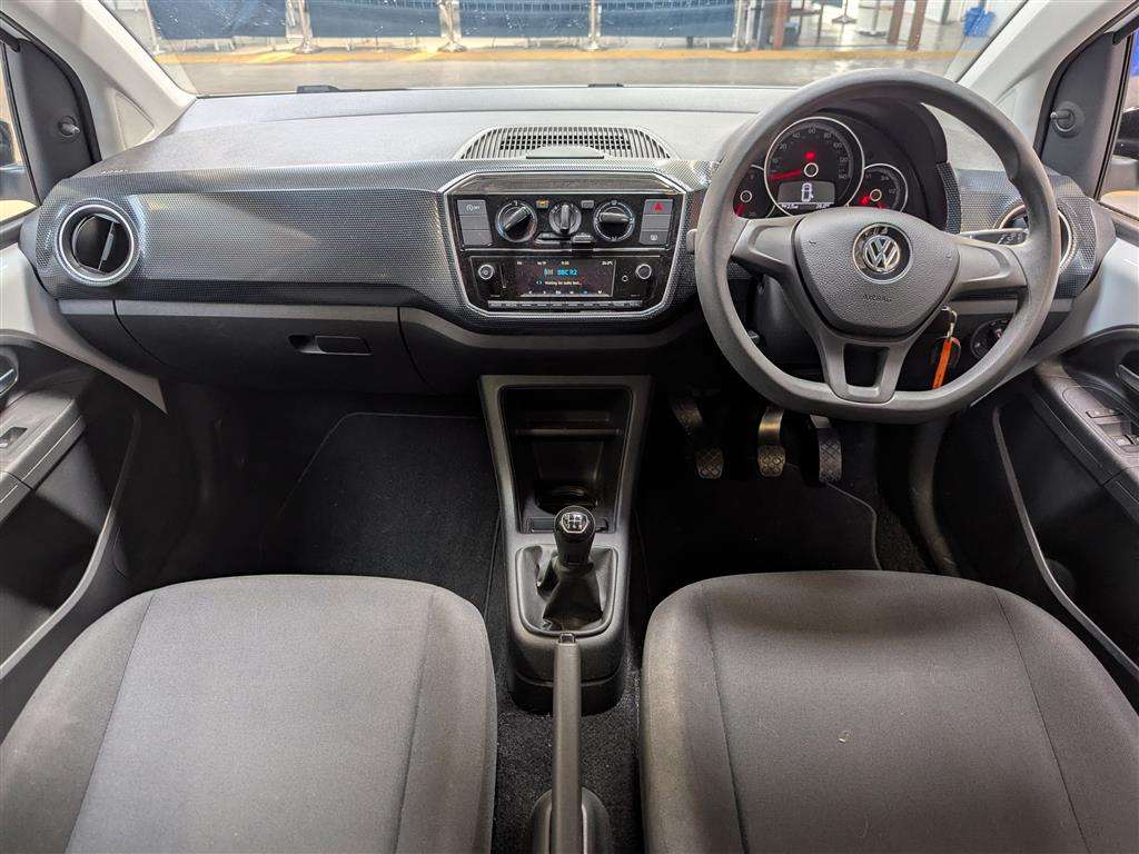 <p>2020 VOLKSWAGEN MOVE UP</p>