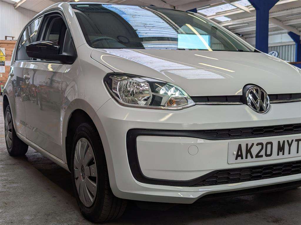 <p>2020 VOLKSWAGEN MOVE UP</p>