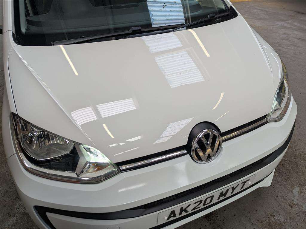 <p>2020 VOLKSWAGEN MOVE UP</p>