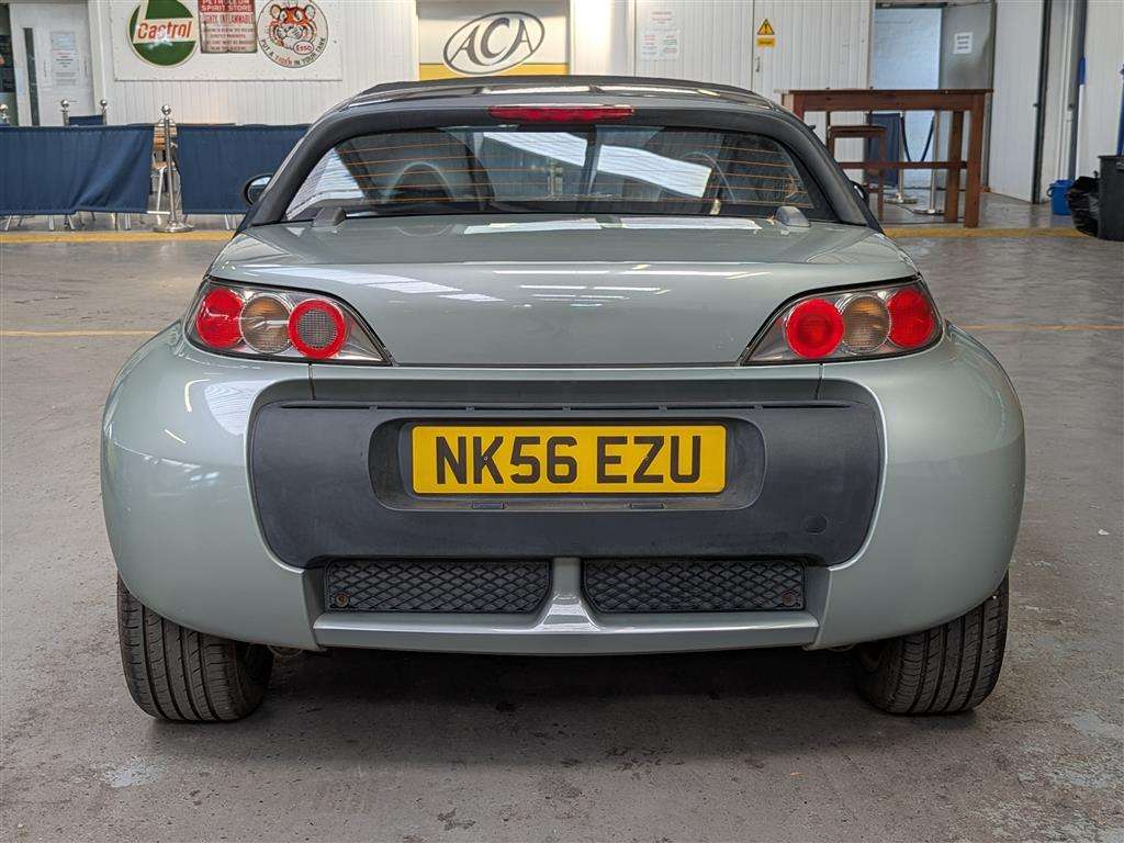 <p>2006 SMART ROADSTER 80 AUTO(RHD)</p>