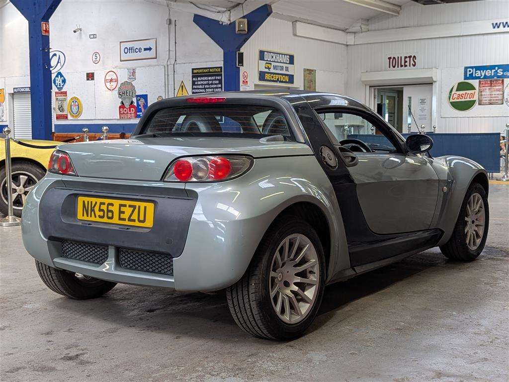 <p>2006 SMART ROADSTER 80 AUTO(RHD)</p>