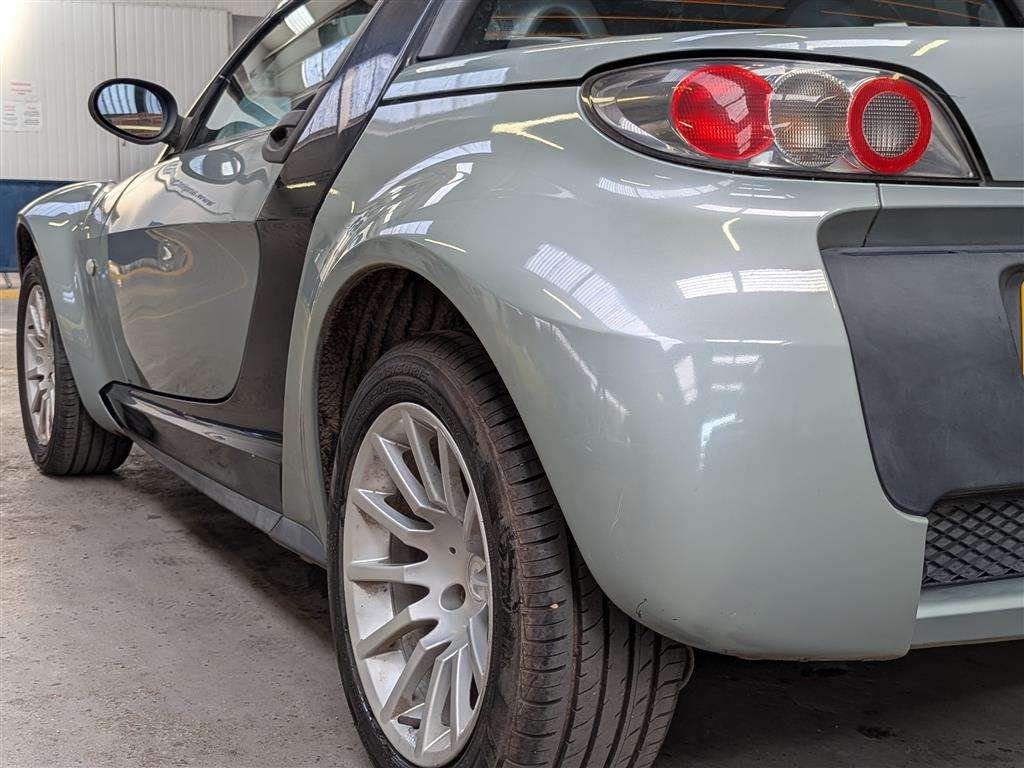 <p>2006 SMART ROADSTER 80 AUTO(RHD)</p>