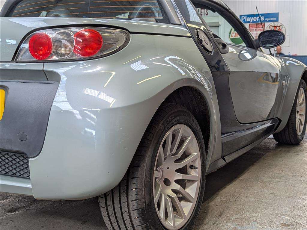 <p>2006 SMART ROADSTER 80 AUTO(RHD)</p>