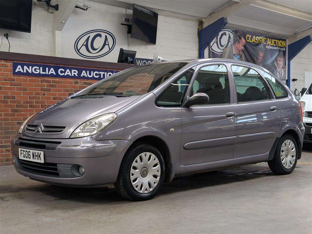 <p>2006 CITROEN XSARA PICASSO DESIRE 16V</p>