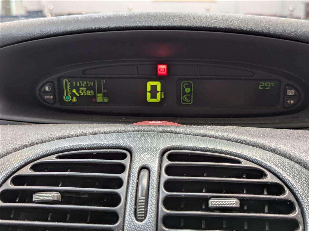 <p>2006 CITROEN XSARA PICASSO DESIRE 16V</p>