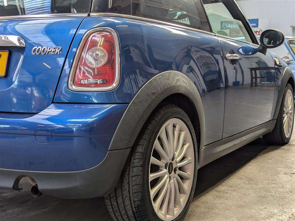 <p>2007 MINI COOPER</p>