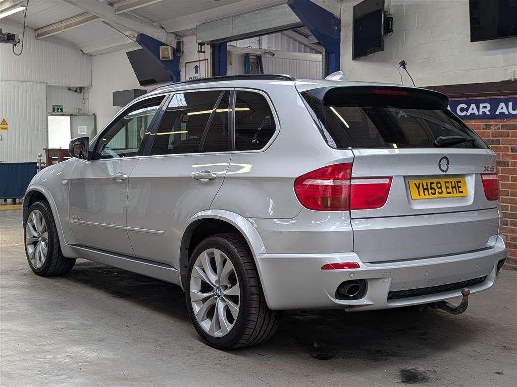 <p>2009 BMW X5 XDRIVE 30D MSPORT 7S A</p>