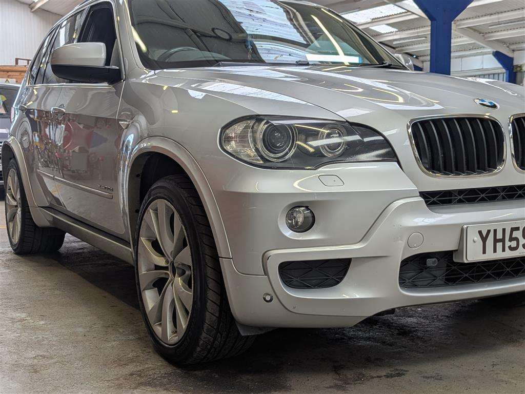 <p>2009 BMW X5 XDRIVE 30D MSPORT 7S A</p>