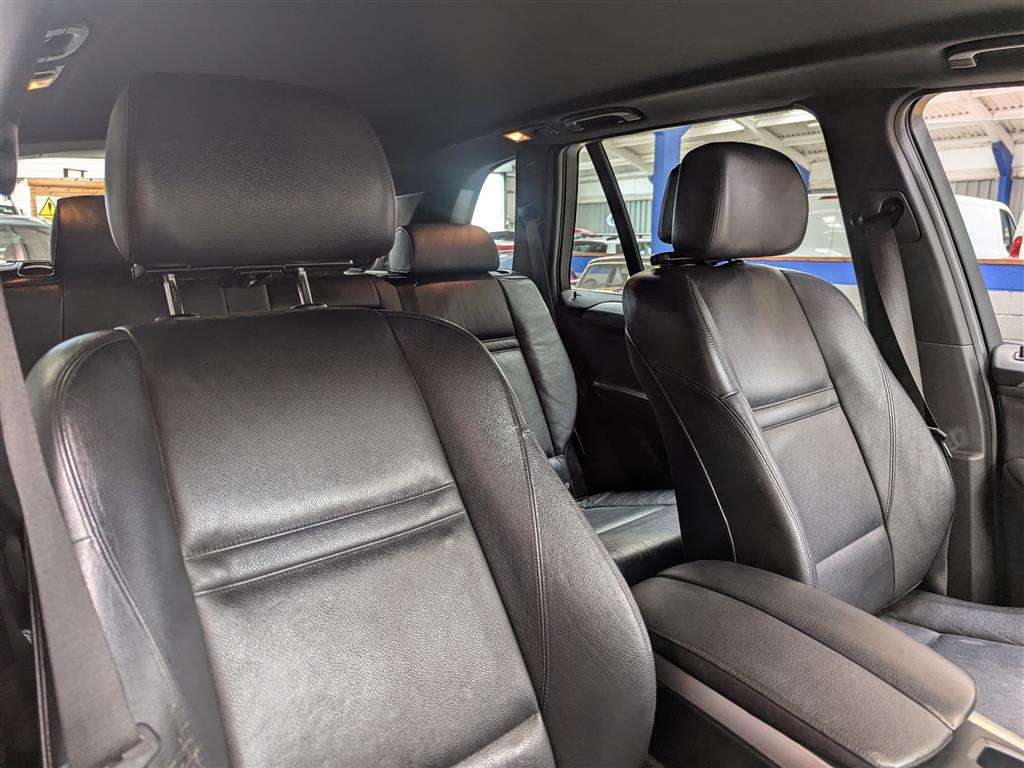 <p>2009 BMW X5 XDRIVE 30D MSPORT 7S A</p>