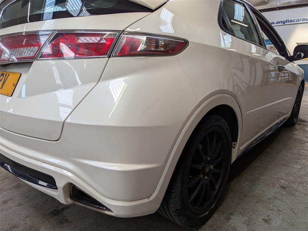 <p>2011 HONDA CIVIC TI I-VTEC</p>