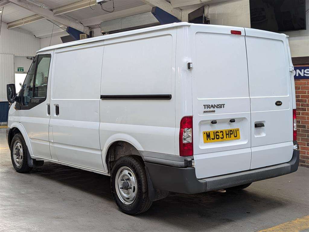 <p>2013 FORD TRANSIT 100 T260 FWD</p>