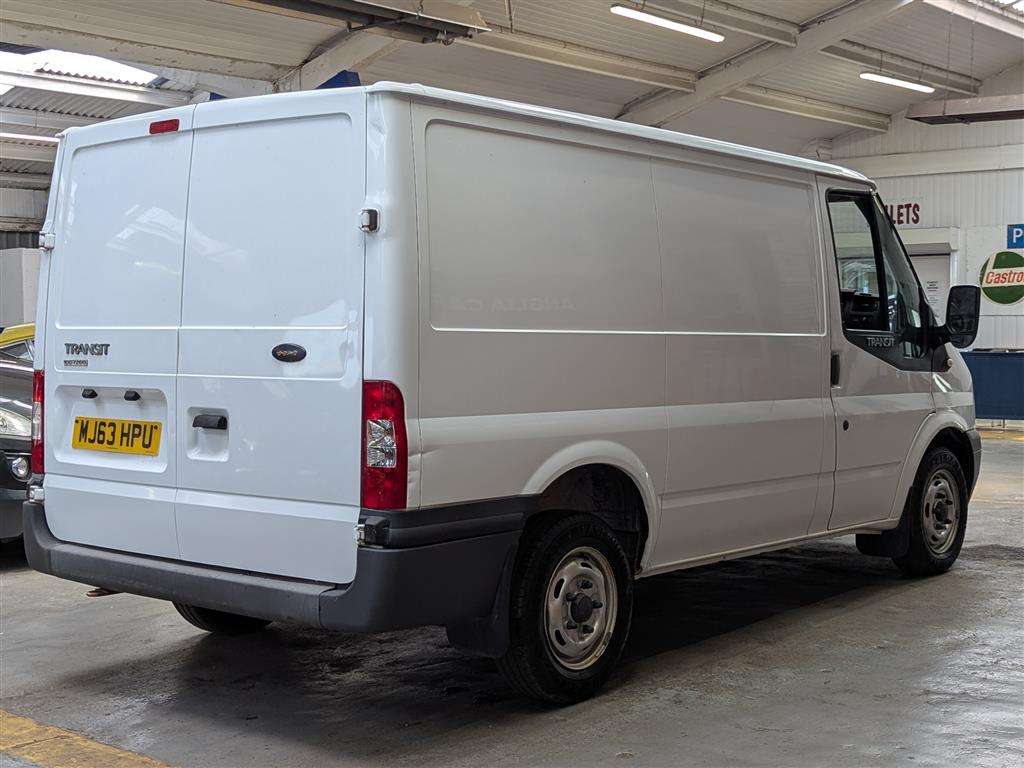 <p>2013 FORD TRANSIT 100 T260 FWD</p>
