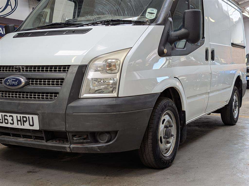 <p>2013 FORD TRANSIT 100 T260 FWD</p>