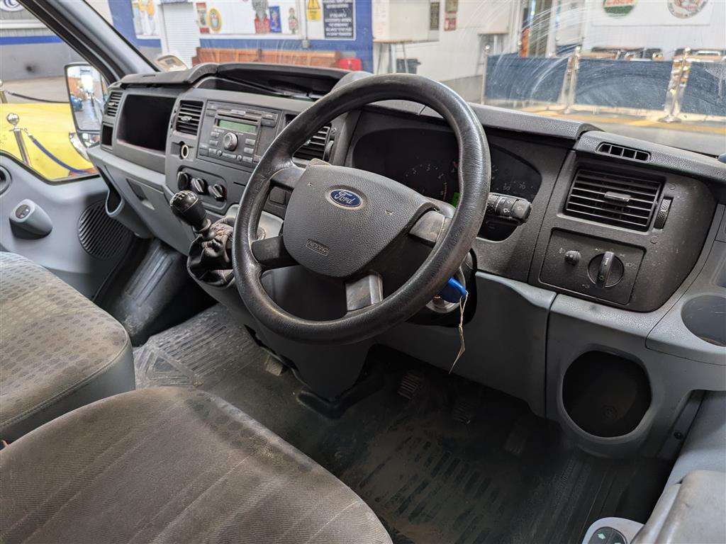 <p>2013 FORD TRANSIT 100 T260 FWD</p>