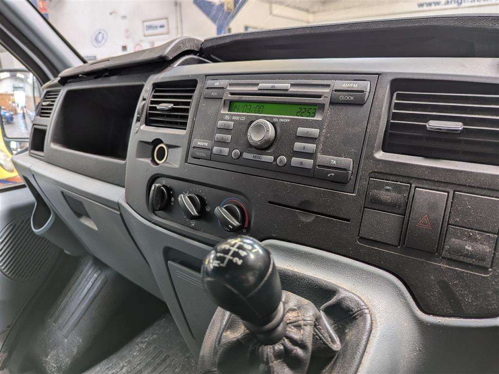 <p>2013 FORD TRANSIT 100 T260 FWD</p>