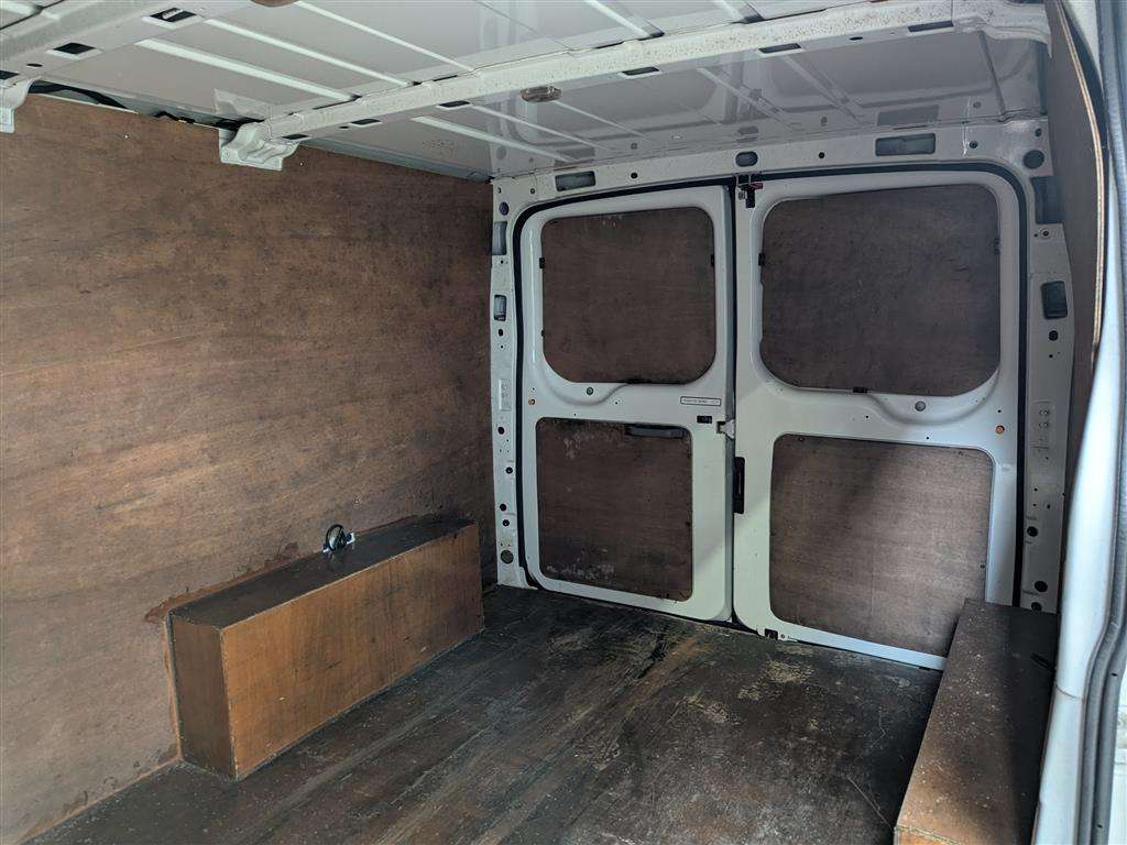 <p>2013 FORD TRANSIT 100 T260 FWD</p>