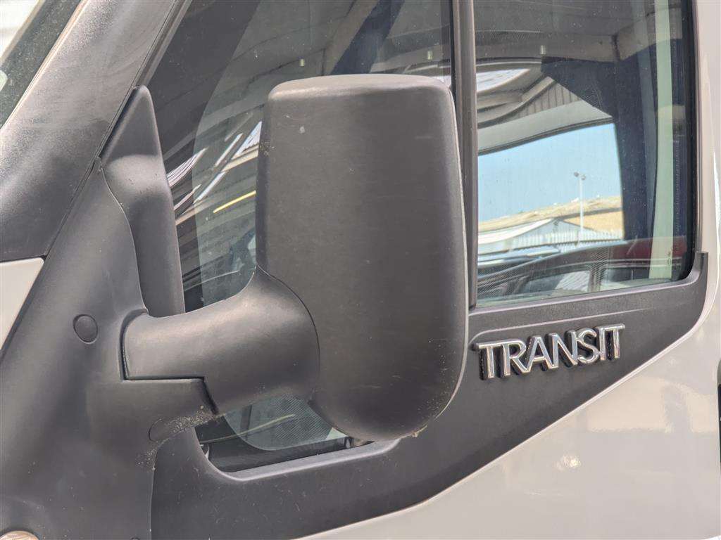 <p>2013 FORD TRANSIT 100 T260 FWD</p>