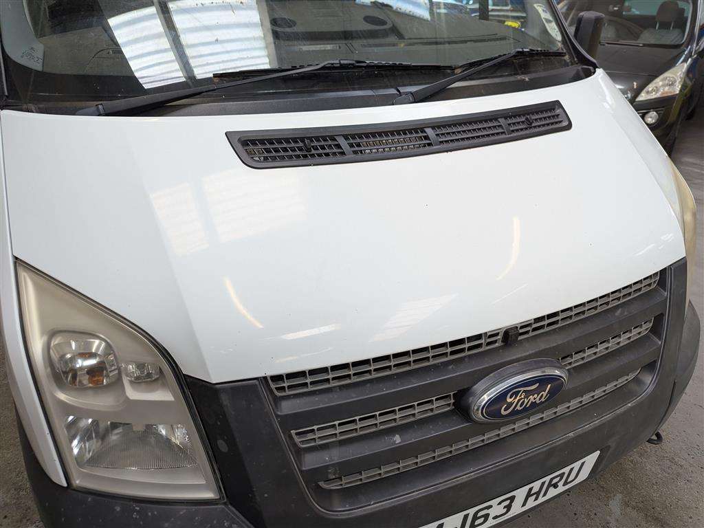 <p>2013 FORD TRANSIT 100 T260 FWD</p>
