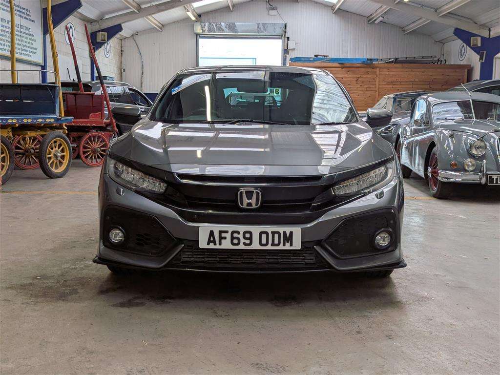 <p>2019 HONDA CIVIC SPORT VTEC</p>