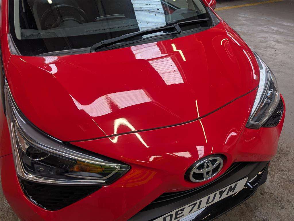 <p>2021 TOYOTA AYGO X-PLAY TSS VVT-I</p>